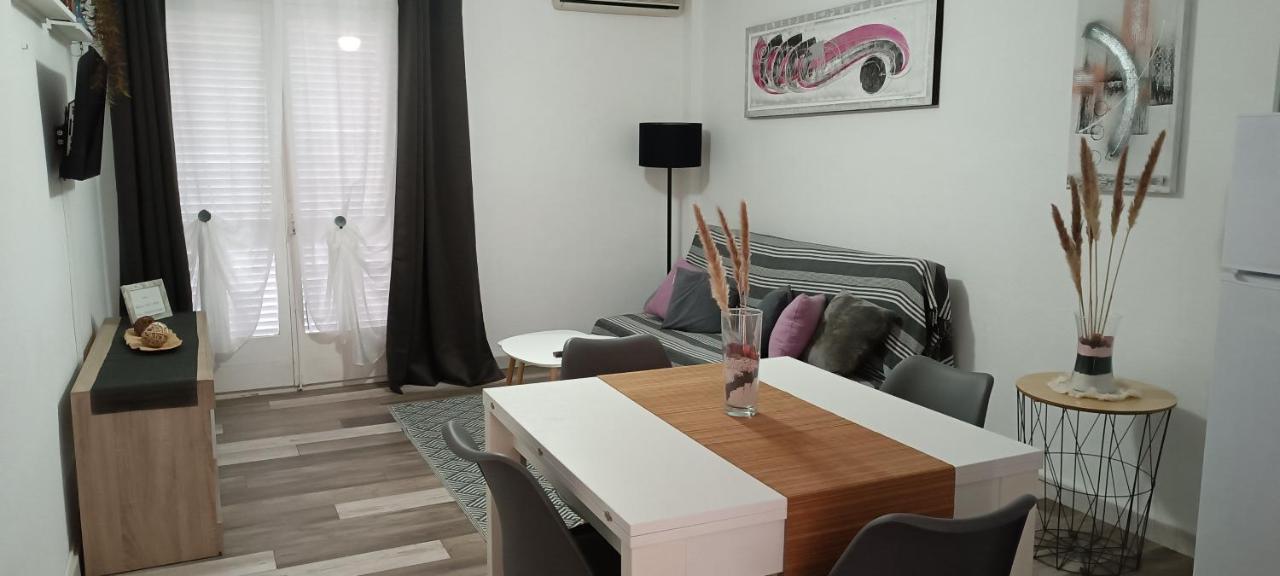 Appartement Tout Confort サロウ エクステリア 写真