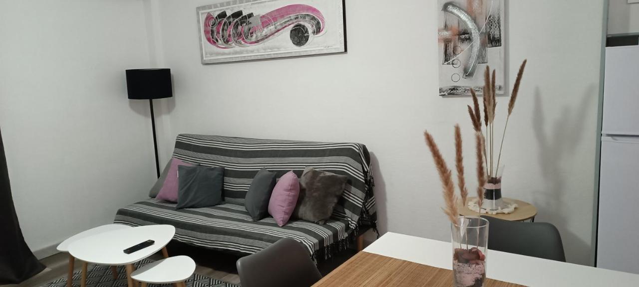 Appartement Tout Confort サロウ エクステリア 写真